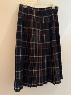 Vintage Evan Picone Navy Plaid Pleated A-Line Skirt with Red & Cream Stripes